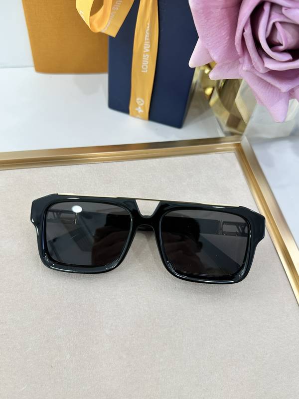 Louis Vuitton Sunglasses Top Quality LVS03820